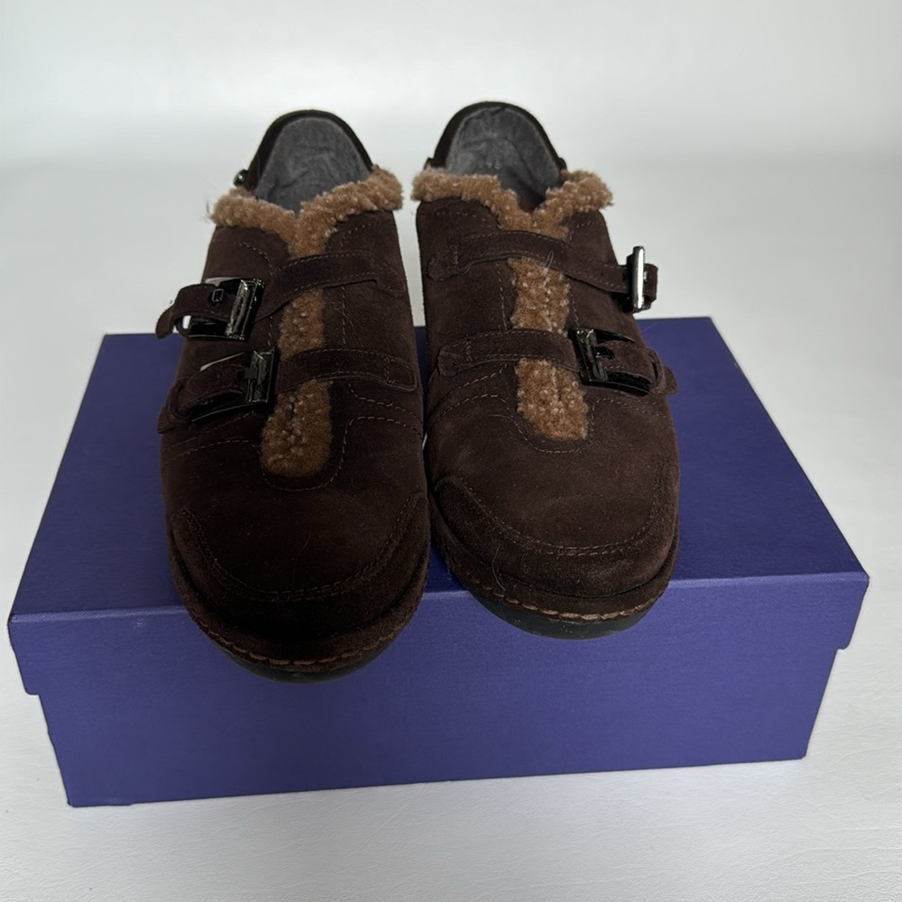 Stuart Weitzman Shoes 7.5 M Sherpa Trimmed Slip On  Brown Suede buckles - Picture 2 of 8